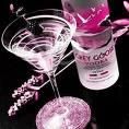 le uram bun venit  la pink floyd si anais... frumoasa si va ofer nelipsita bautura de o pink drink!